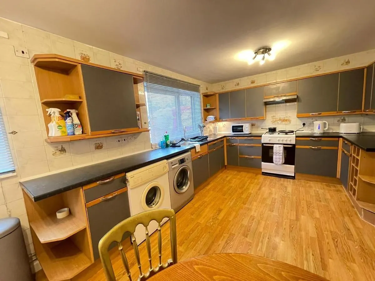 Spacious Bedroom In Beckton London United Kingdom